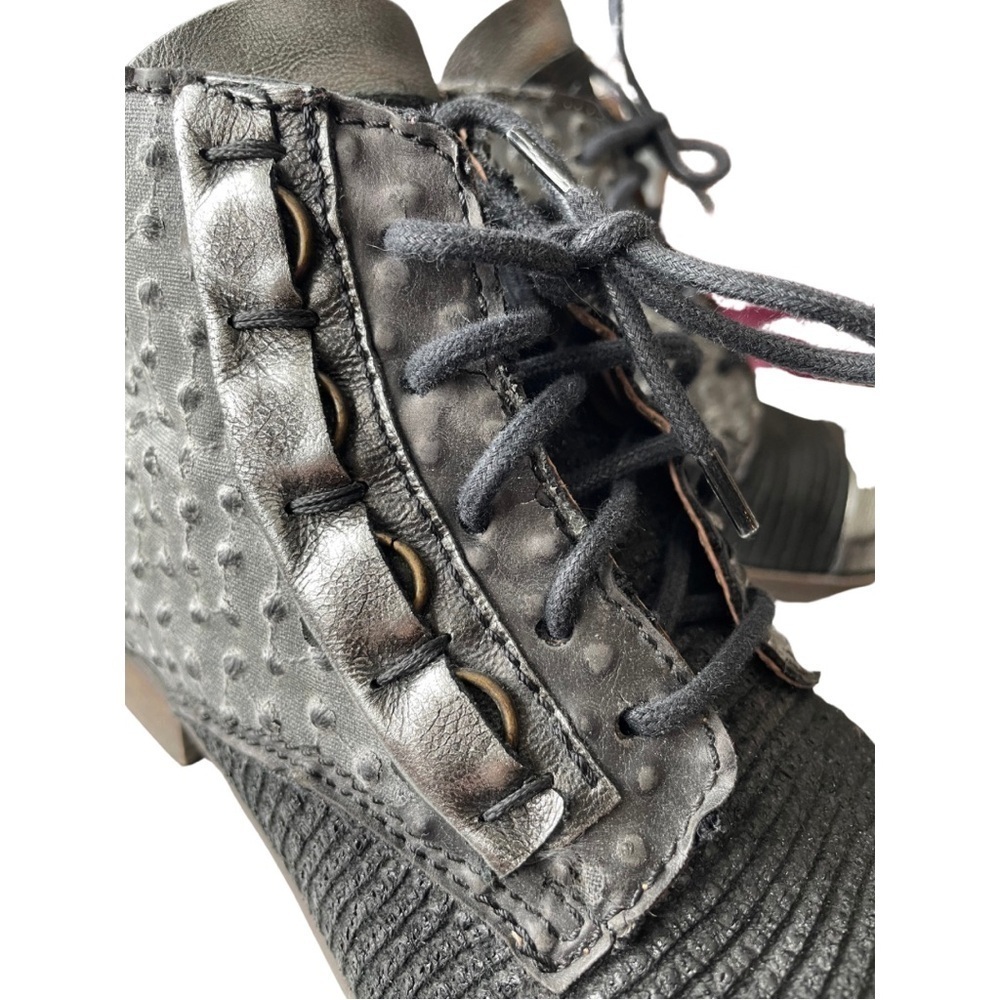 Clocharme Black Leather Ankle Boots - Picture 9 of 15